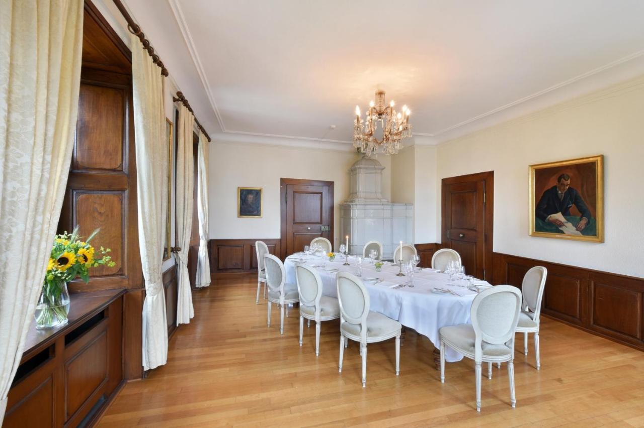 Hotel Im Schlosspark Binningen Екстериор снимка