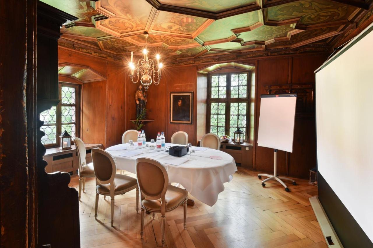 Hotel Im Schlosspark Binningen Екстериор снимка