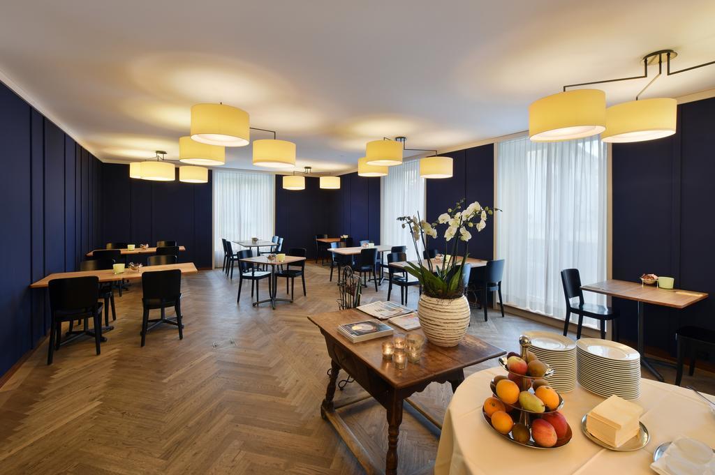 Hotel Im Schlosspark Binningen Екстериор снимка